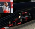 Lewis Hamilton γιορτάζει τη νίκη του στο το Grand Prix της Ιταλίας 2012